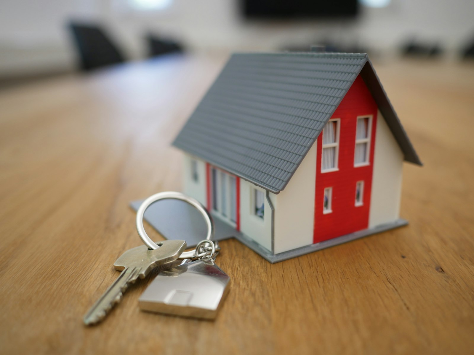 Real estate listings and viewings